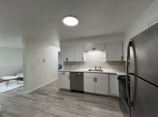 229 Vernon St APT 3, Worcester, MA 01607