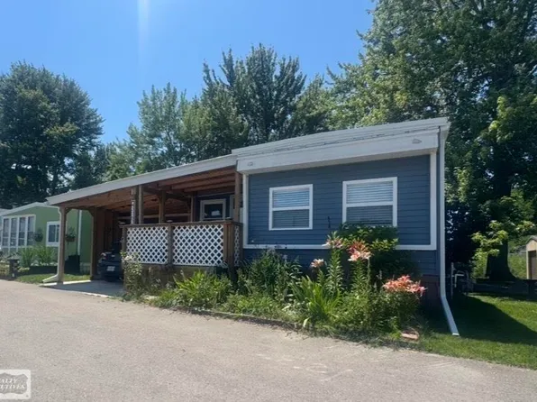 43367 Labelle St, Harrison Township, MI 48045