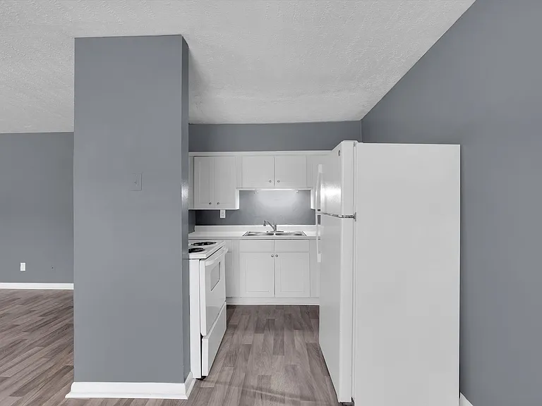 Cedar Chase Apartments — Photo 50