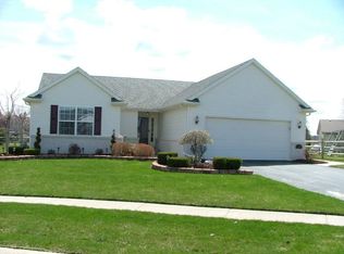 5850 Sarah Lake Dr, Sylvania, OH 43560