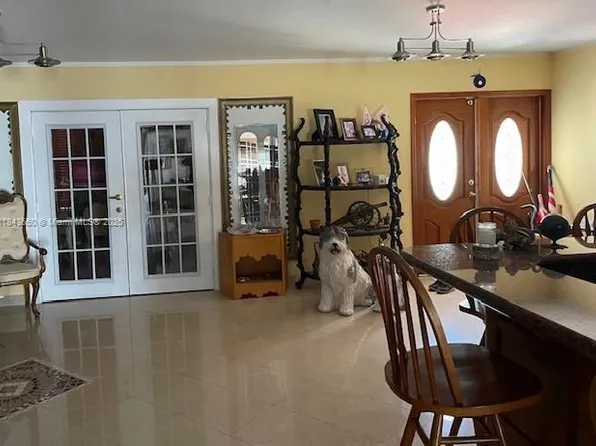 21330 NE 25th Ct, Miami, FL 33180