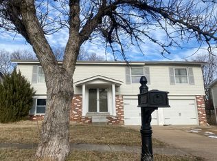 2237 Larbrook Dr, Florissant, MO