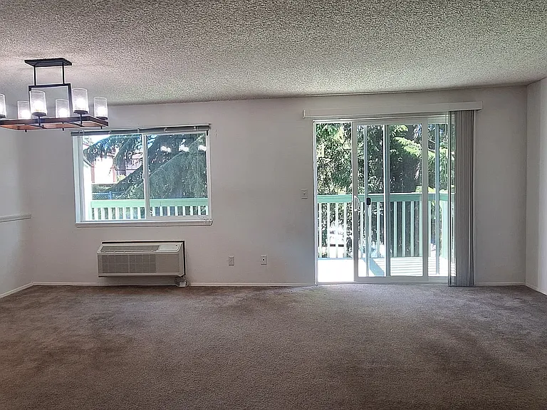 S So 174th Pl — Photo 2