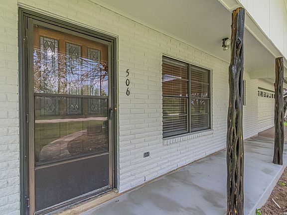4th image of 506 Magnolia