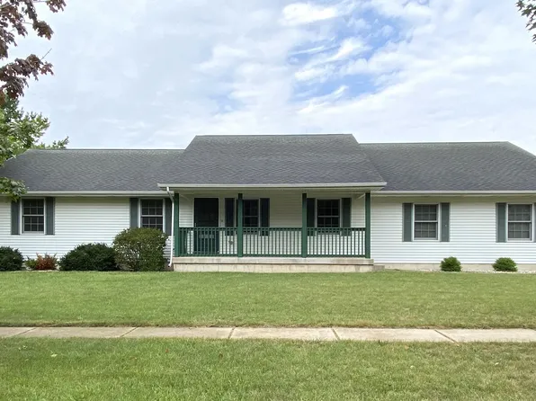 1202 Lilac Ln, Harvard, IL 60033