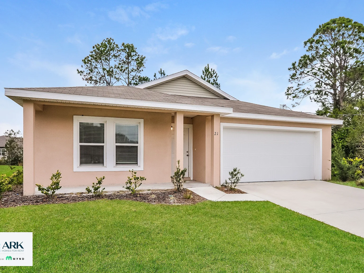 4 bed, 2.0 bath, 1650 sqft, $2,099 — Photo 2