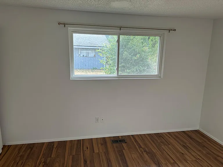827 143rd Ave SE — Photo 25