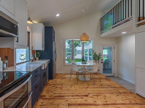 4th image of 8171 S Island View Dr