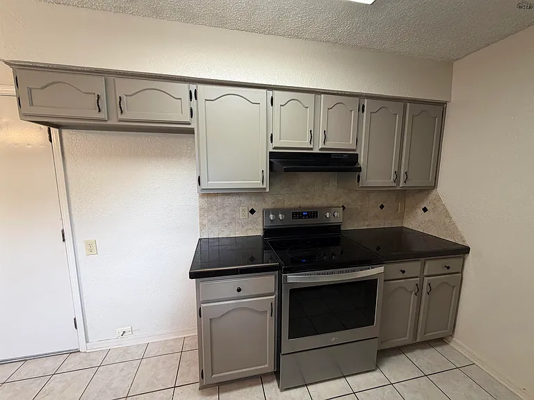 4830 Lovers Ln — Photo 5