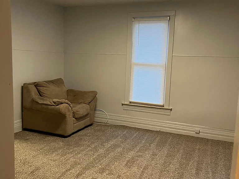 139 Davis St #1 — Photo 8