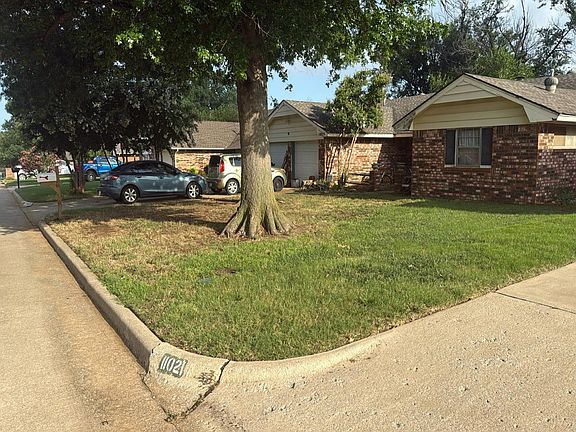 2nd image of 11025 Coachmans Rd