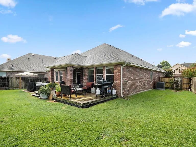 18918 Cove Mill Ln — Photo 21