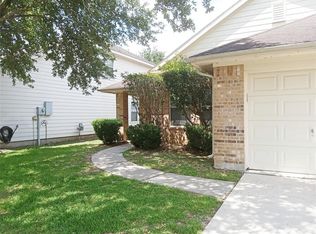6830 Arbor Hollow Ln, Dickinson, TX 77539