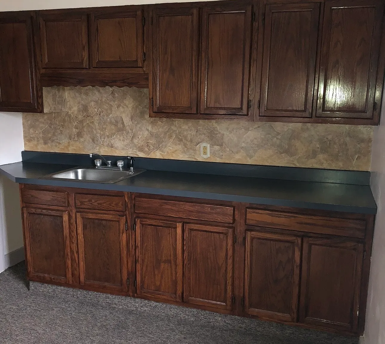 2 bed, 1000 sqft, $900 — Photo 1