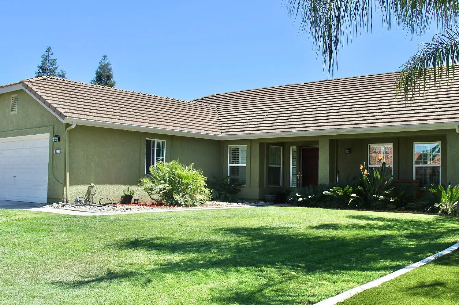 692 Saint Montelena Dr photo 1