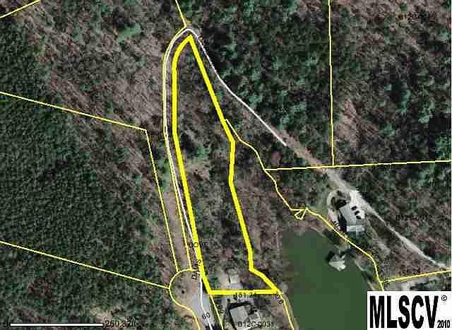 2nd image of 16 Davis Cove Rd