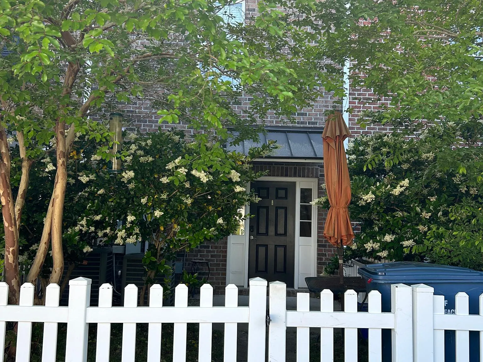 2 bed, 2.5 bath, 900 sqft, $1,550 — Photo 3
