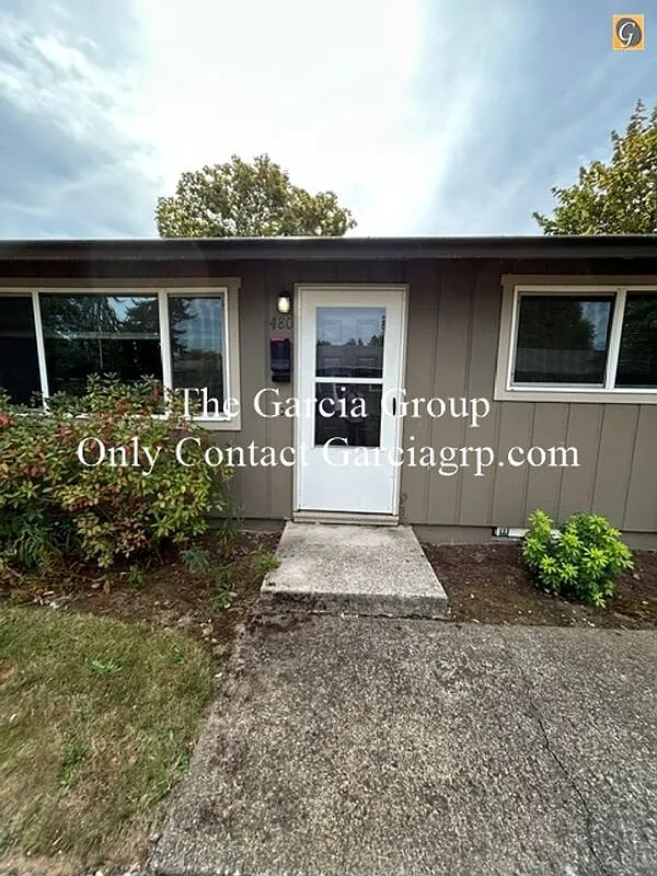 2 bed, 1.0 bath, 780 sqft, $1,760 — Photo 1