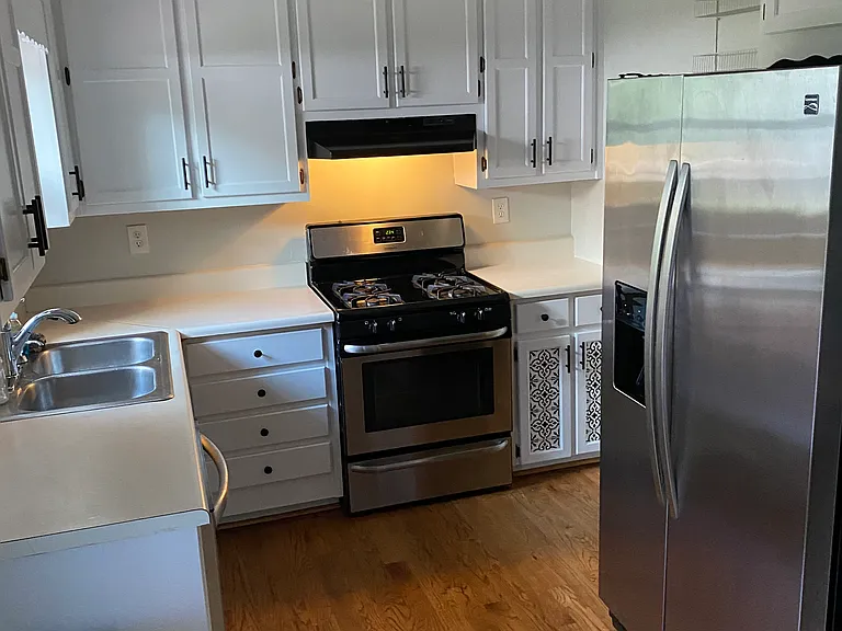 3142 Rocky Point Ct — Photo 3