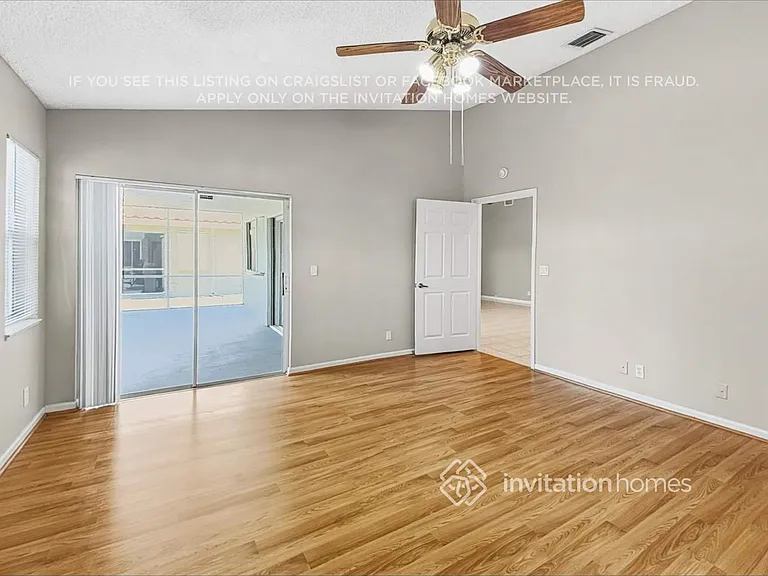5788 NW 48th Dr — Photo 10