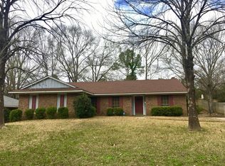 1226 Ferncrest Dr, Jackson, MS 39211