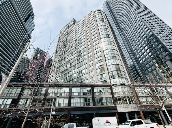 24 Wellesley St W #410, Toronto, ON M4Y 2X6