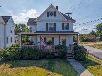 320 W New Castle St, Zelienople, PA, 16063