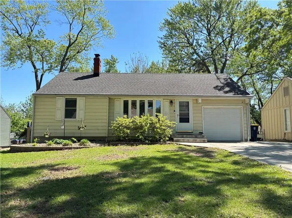 613 NE 43rd Ter, Kansas City, MO 64116