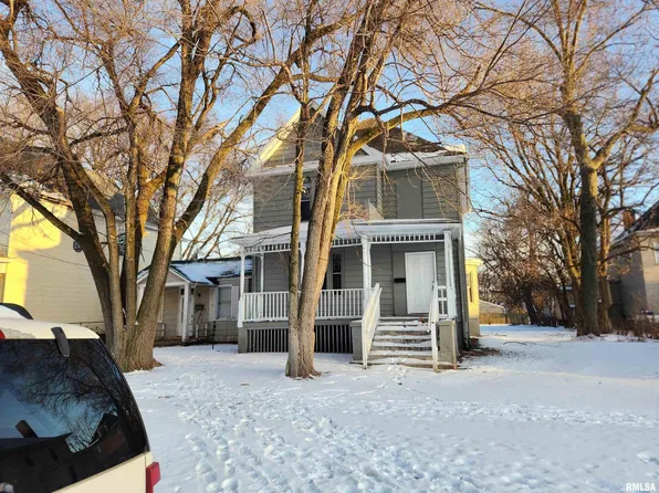 1106 NE Perry Ave, Peoria, IL 61603