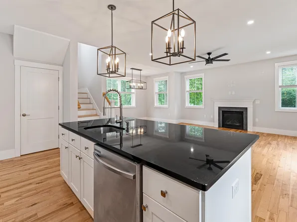 148 Mast Road, Dover, NH 03820