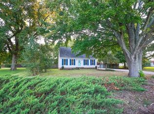 11314 Walton Lake Rd, Disputanta, VA 23842