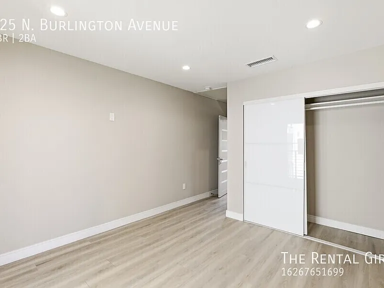 225 N Burlington Ave — Photo 10