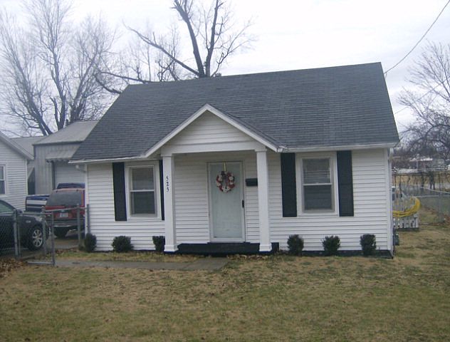 1st image of 525 Maple Hts