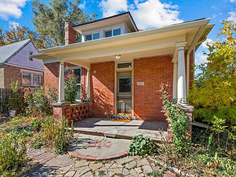 1371 Meade St — Photo 17