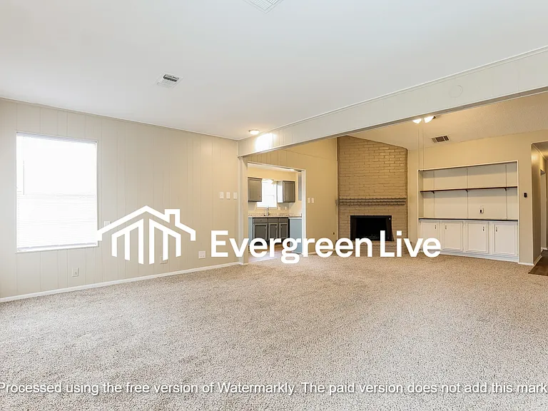 6326 Ridge Tree Dr — Photo 2