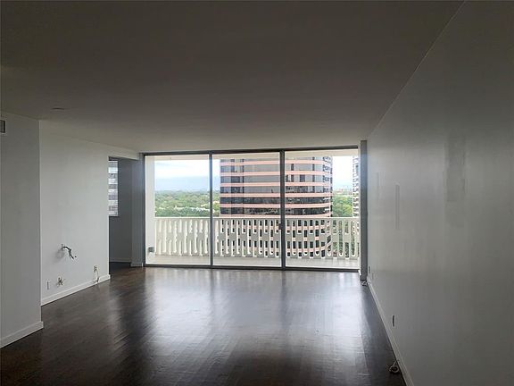 4th image of 3701 Turtle Creek Blvd APT 12D
