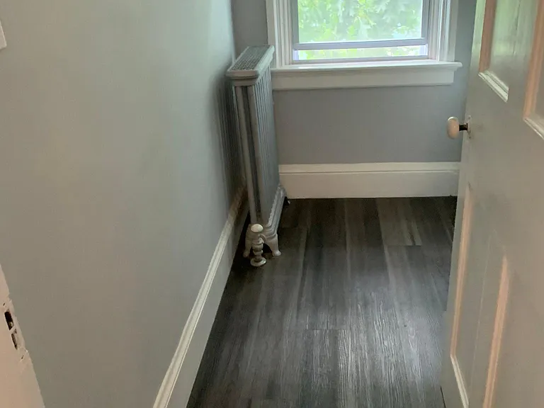 180 Williams St #2 — Photo 4