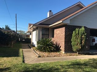 6823 Bexley St, Groves, TX 77619