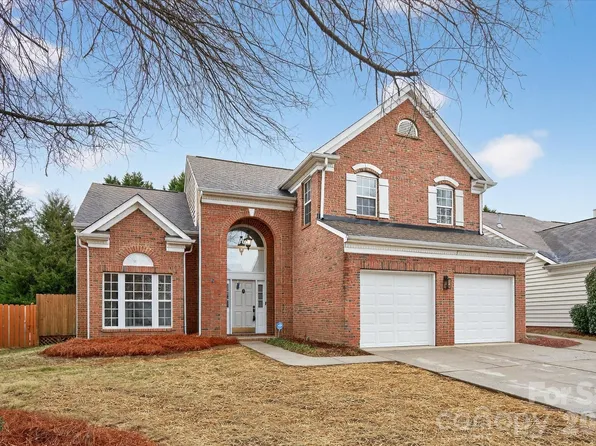 6917 Lenhart Dr, Charlotte, NC 28226