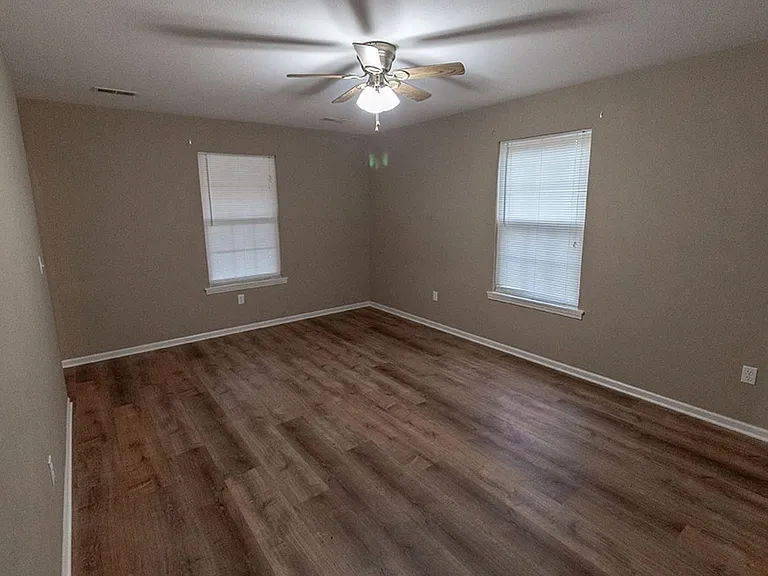 1530 Florence Dr — Photo 8
