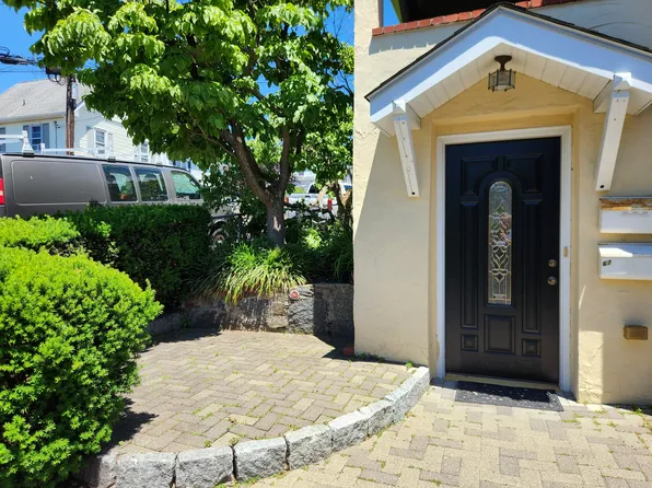 67 Alexander St #1, Greenwich, CT 06830