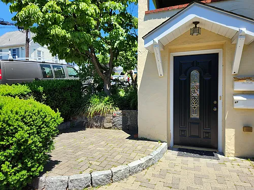 67 Alexander St #1 Photo 1 67 Alexander St #1 Photo 1