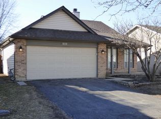 654 Glen Ivy Dr, Elgin, IL 60120