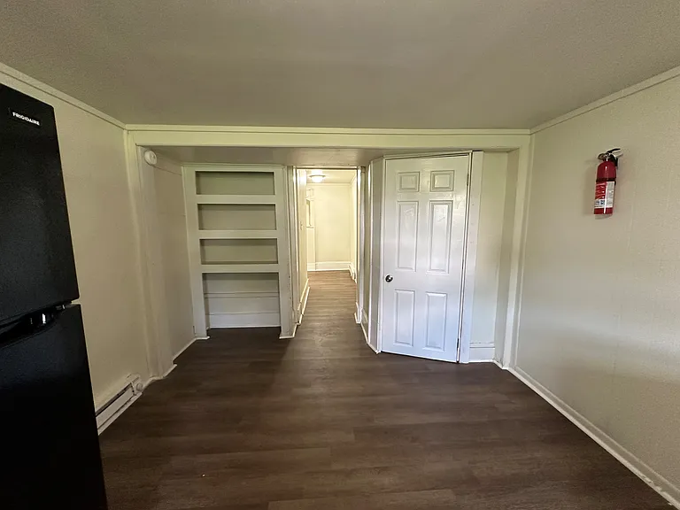 626 Main St #B — Photo 3