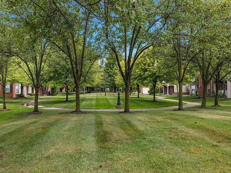 47855 Cardiff Ave — Photo 36