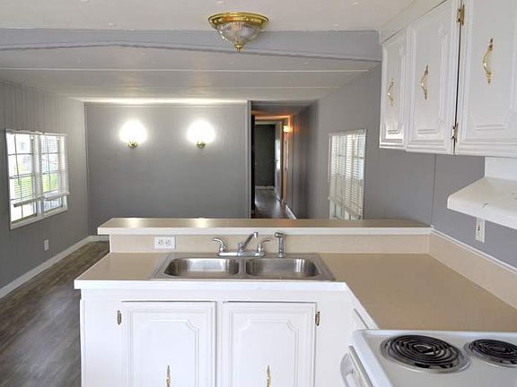 2nd image of 837 Sabal Palm Dr