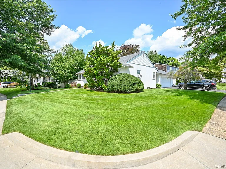 5 Cheshire Ave — Photo 3