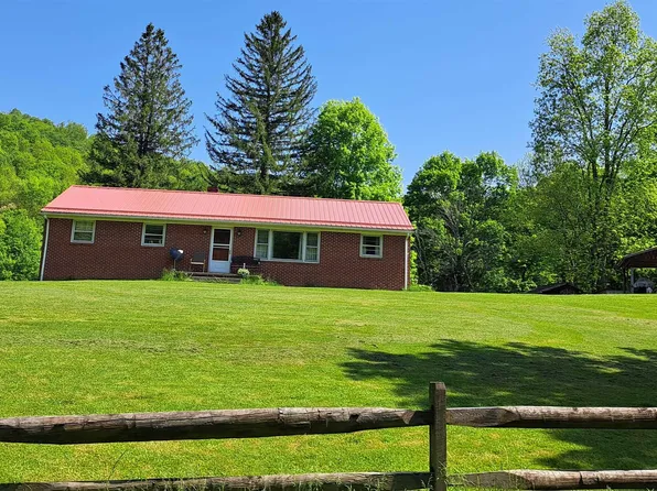 11 Shilo Colebank Rd, Moatsville, WV 26405