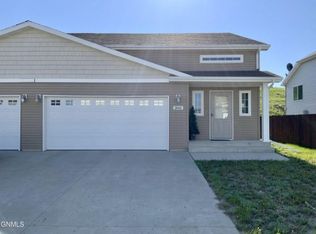 300 8th St NW, Watford City, ND 58854