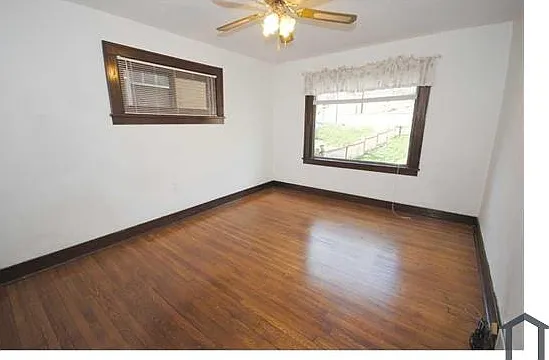 3 bed, 1260 sqft, $2,514 — Photo 2